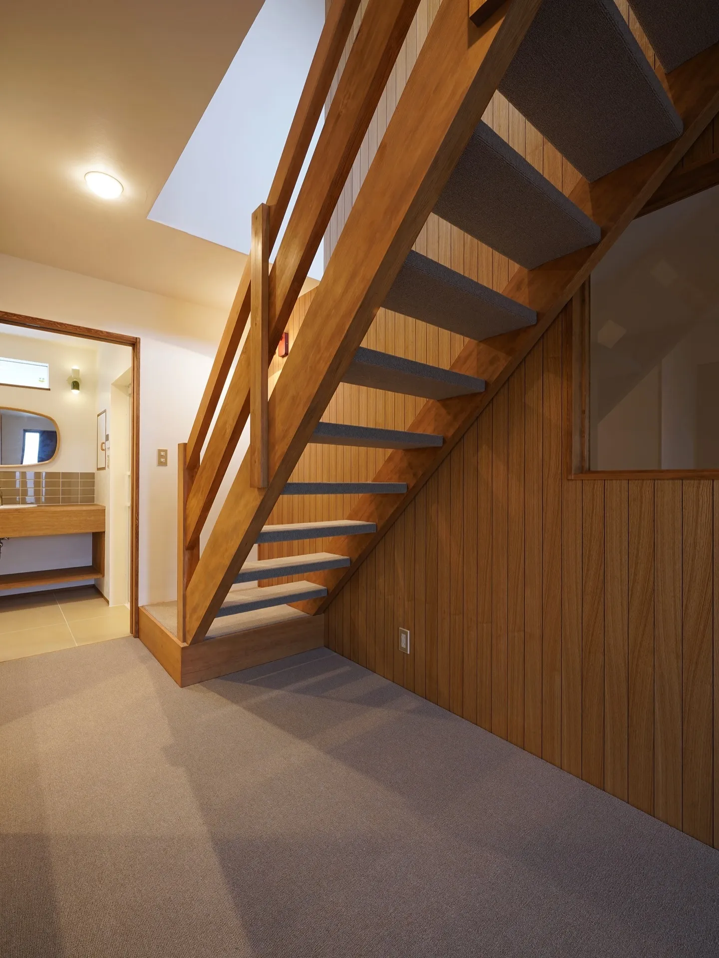 №229『 Good Ole Dimly House 』