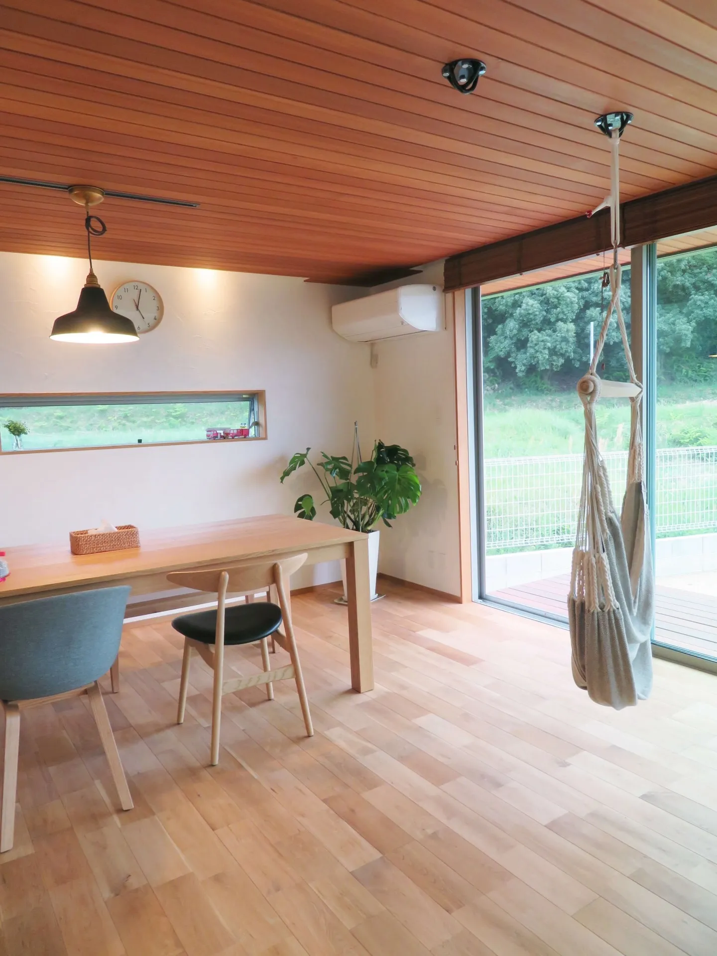 『岬に建つナチュラルオークの家』